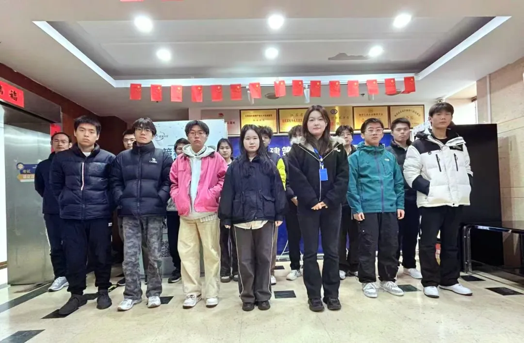 叮！結班成功！這張合照，是我們努力的最好